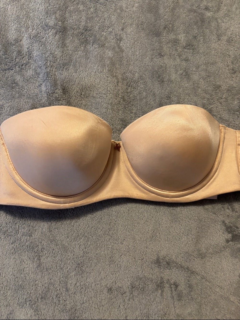 Savage X Fenty Strapless Bandeau Bra in Beige